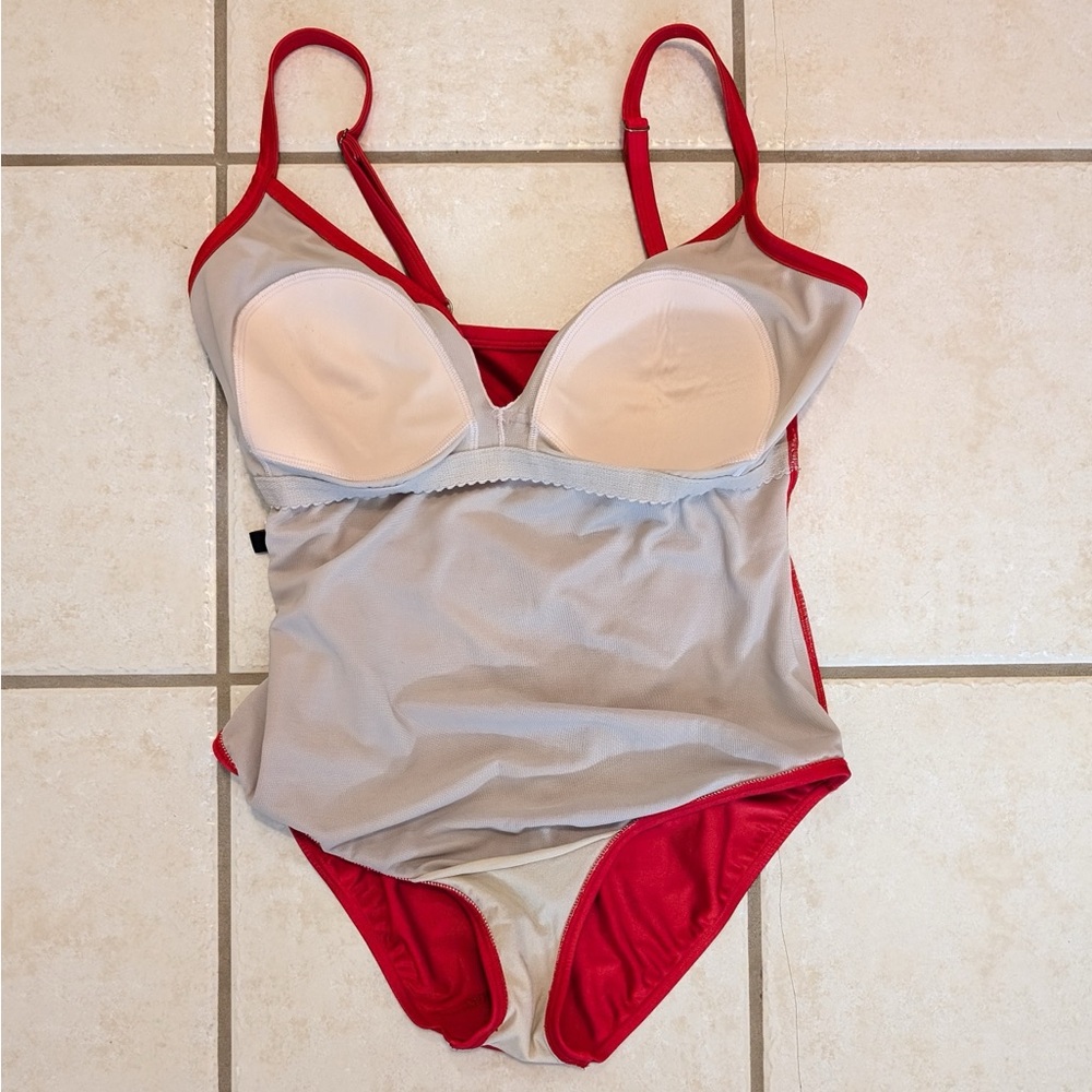 Real Y2K Vintage Simon Chang Wrap Red One Piece Swimsuit w Gold Detail Size 14 - Picture 6 of 16
